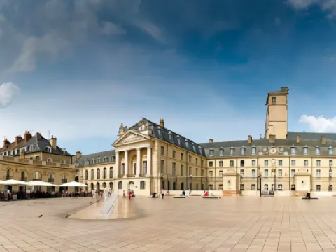 Maison Philippe le Bon Hôtel, Restaurant & Bar le 19 のホテル