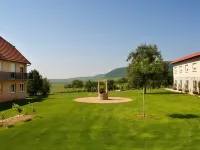 Hôtel du Bollenberg - Restaurant "Côté Plaine" - Spa de la Colline Các khách sạn gần Parc du Petit Prince