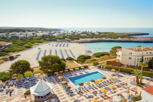 Globales Cala'n Bosch Hotels in Menorca