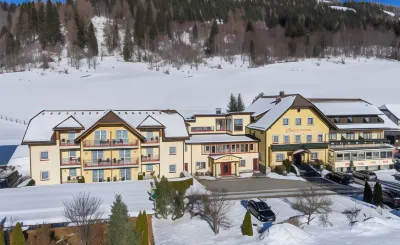 Landhotel Stofflerwirt Các khách sạn ở Sankt Michael im Lungau
