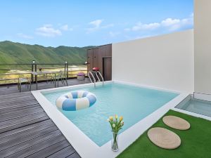 Yangyang Labianrosepoolvilla