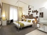 Pure White Hotels in Prag