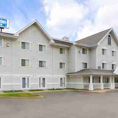 Travelodge Suites by Wyndham Saint John Hotel Exterior