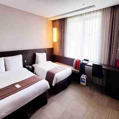 普米爾飯店 Rooms