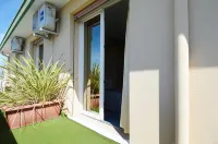 Ute Hotel