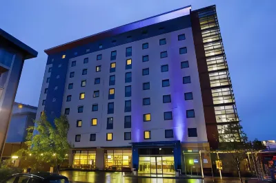 Holiday Inn Express Windsor Hotels near LEGOLAND® Windsor Resort