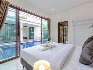 4 Bedroom Modern Pool Villa! (BL10)