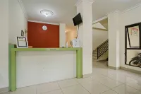 RedDoorz at Andalas Asri Hotels in North Teluk Betung