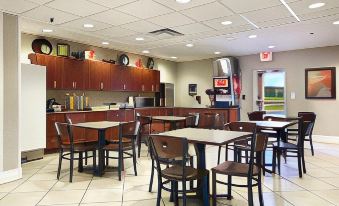 Microtel Inn & Suites by Wyndham Hattiesburg