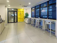 Hop Inn Mahasarakham Hoteles en Kantharawichai