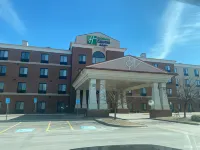 Holiday Inn Express & Suites Detroit North - Troy Отели в г. Трой