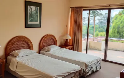 Puncak Inn Resort Hotel Hotels near Bu neng yusri