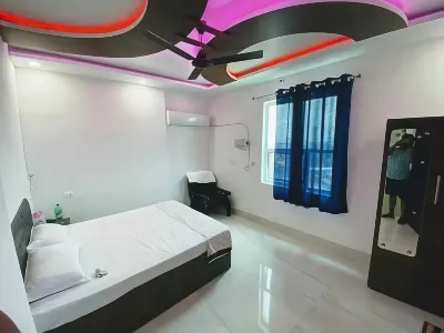 Hotel Pancham Palace Hotels near LN