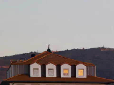 カサ グアルディオン シャベシュのホテル