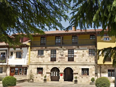 Apartamentos Capriccio Hôtels à : Santillana del Mar