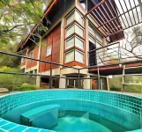 Treehouse Chalets - Luxury Getaway Within a Short Distance of Ella Hotels in Balangoda