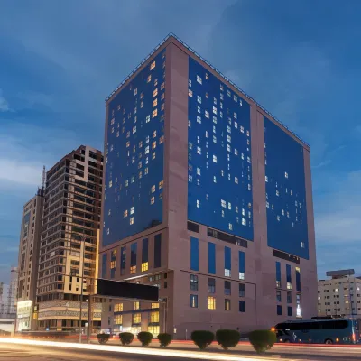 M Hotel Makkah by Millennium Hotel dekat Foot Locker