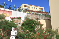 Maria's Garden Apartments