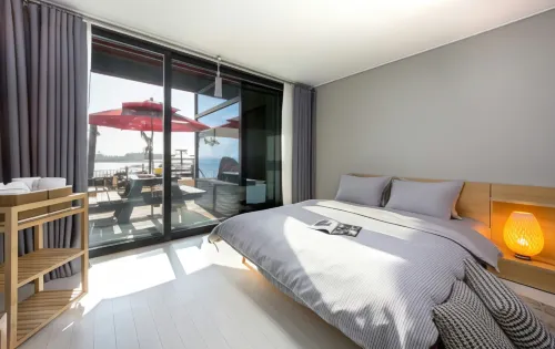 Muan Pool Beach Pension Hotels in Muan-gun