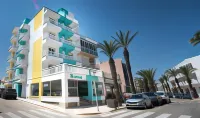 Hostal Blanca Hotels near Es Convent