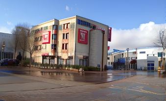 Hipotel Paris Marne la Vallée