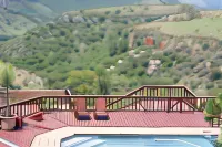 Acra-Retreat Mountain View Lodge Hotels in Emgwenya