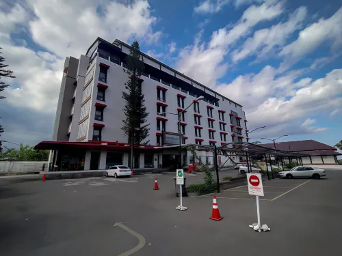 Meotel Purwokerto Hotels in Purwokerto