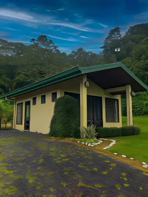 Arenal Roca Suites Hoteles cerca de Parque Nacional Volcán Arenal