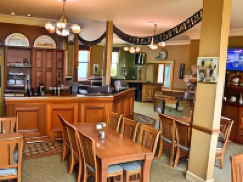 The Prince Albert Backpackers & Bar โรงแรมในเนลสัน