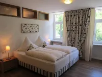 Moselland Hotel im Enderttal Zum Onkel Willi Hotels in Greimersburg