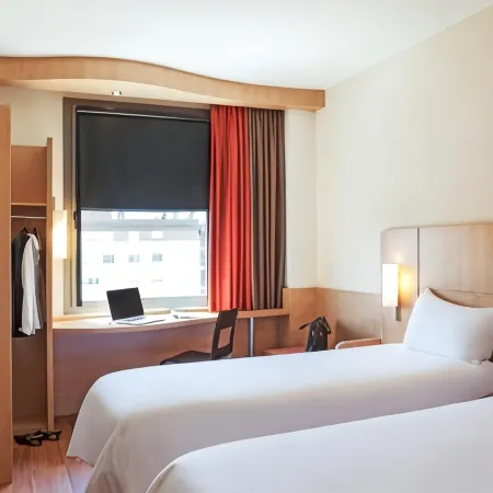 Ibis Oviedo