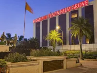 Ramada Plaza by Wyndham Palm Grove Hoteles cerca de ISKCON - Sociedad Internacional para la Conciencia de Krishna