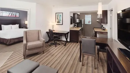 Hyatt House Mt Laurel Отели рядом с достопримечательностью «Фунплекс»