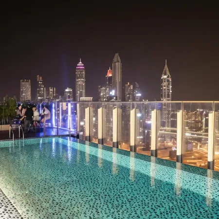 Taj Jumeirah Lakes Towers