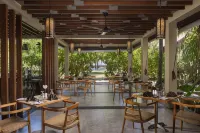 AYANA Sea Hotels in Wadduwa