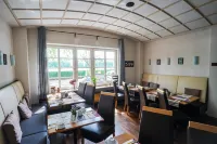 Hotel am Schloss Biebrich Hotels in Budenheim