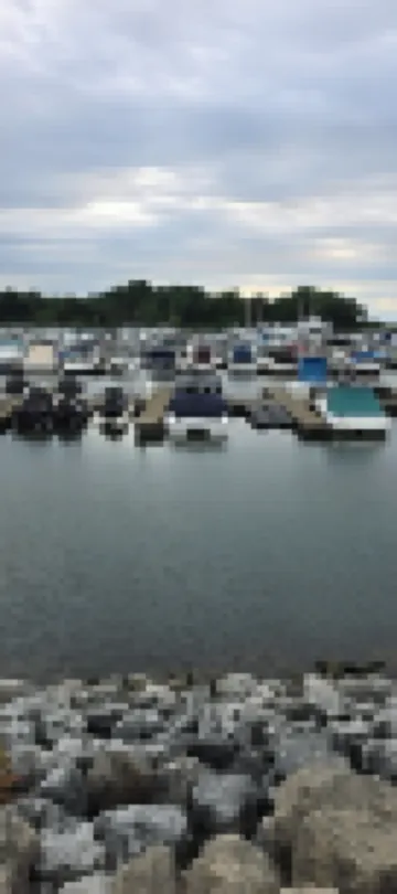 Clean & Cozy Cottage - Lake Views + Private Hot Tub