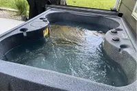 Peaceful cabin, fully updated, wine, stars, spa, perfect for relaxing