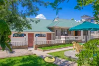 Juniper Green Gardens Resort. Hotels in 
