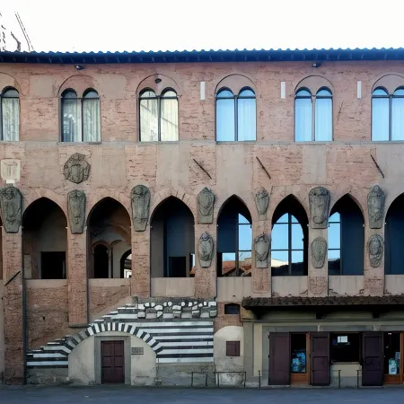 Pistoia Inn - Downtown's Charming Rooms