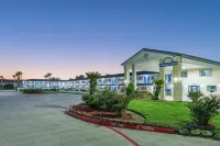 Days Inn by Wyndham Baytown Garth Road I10 East