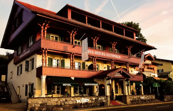 路易特博爾德湖酒店