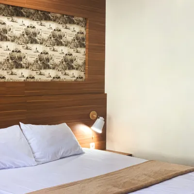As Waru Hotel
