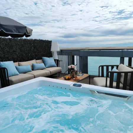 Royal Antibes - Luxury Hotel, Résidence, Beach & Spa