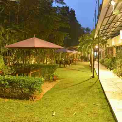 Royal Palms Luxury Service Apartment Hotel Exterior