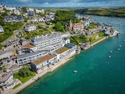 Mr & MRS Smith Salcombe Harbour Hotel فنادق في 