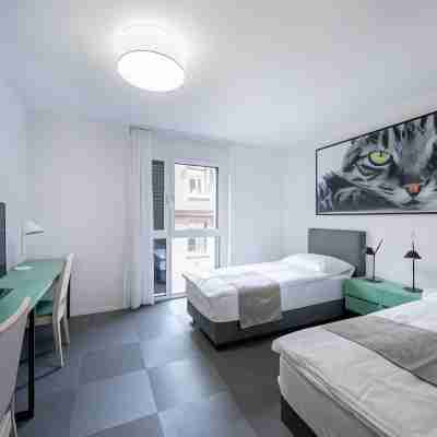 "The Freddie Mercury" Hotel Rooms
