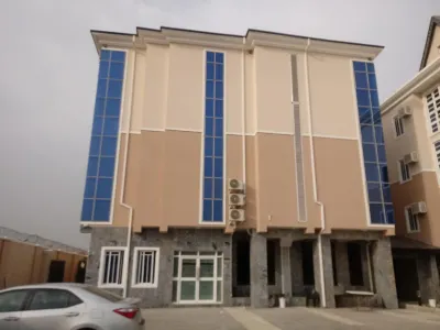GrandVenice Transit Apartments Hotels near All Saints' (AHQ) Church