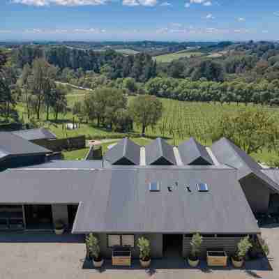 Cassis Red Hill Hotel Exterior