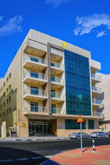 Raha Grand Hotel Отели рядом с Аэропорт Дубай